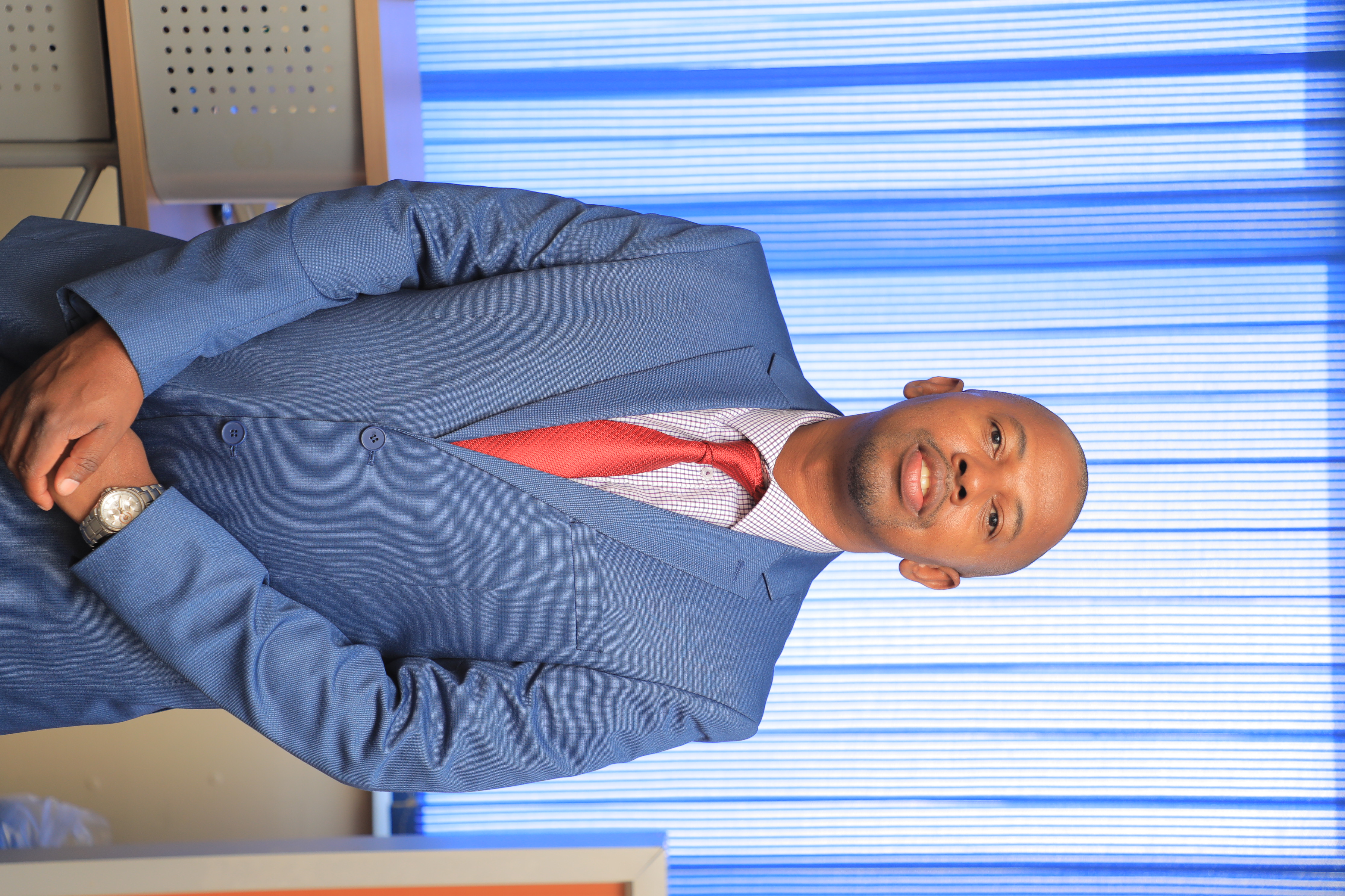 EDWIN MUHEREZA